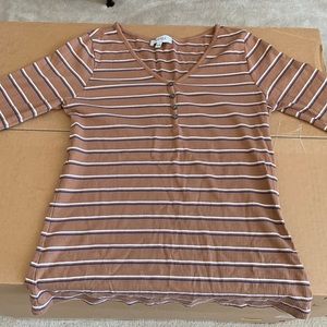 Pullover shirt 3/4 sleeve